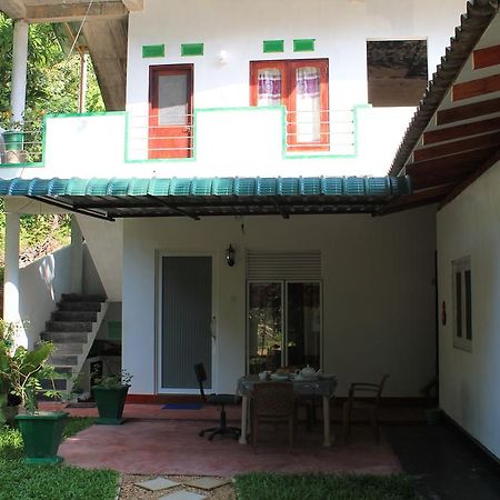 Little Mount Guest House Mirissa Luaran gambar